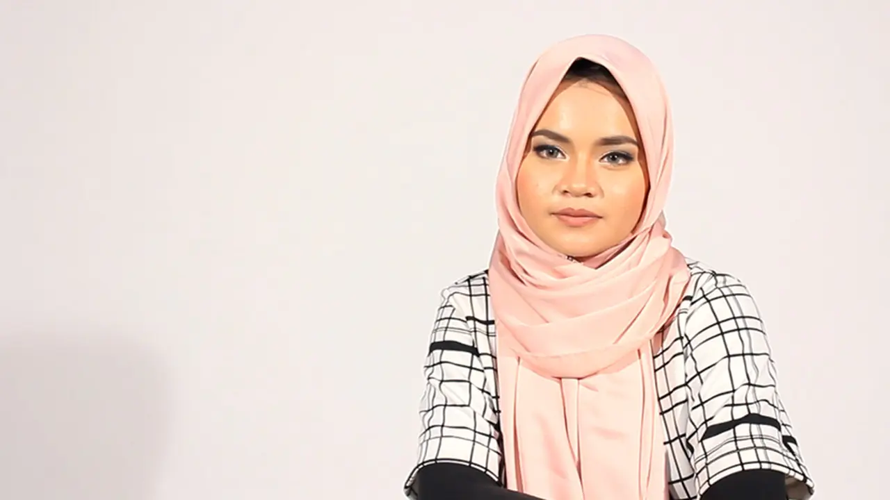 Nabila Samhana Bawazier, Owner NSBWZ Shoes Lab