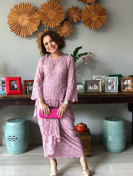 (Instagram/itsrossa)