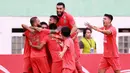 BRI Liga 1 telah menyelesaikan 10 laga di musim 2022/2023 dan telah mencatatkan tim-tim paling tajam dengan torehan gol terbanyak hingga kini. Tentunya ada peran menonjol dari pemain ini depan yang mampu tampil subur dengan membawa timnya masuk dalam daftar 5 tim paling produktif berikut ini. (Bola.com/M Iqbal Ichsan)