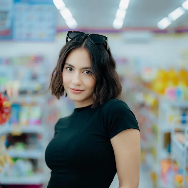 6 Artis Blasteran Ini Pernah Dikabarkan Dekat dengan Al Ghazali, Terbaru Laura Moane