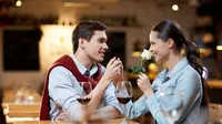Speed dating questions to have a fun and meaningful conversation with your partner. (Photo: pressfoto/Freepik)