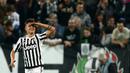 Paulo Dybala mencetak dua gol saat Juventus menaklukkan Lazio 3-0 pada lanjutan Serie A di Stadion Juventus, Turin, Kamis (21/4/2016) dini hari WIB. (AFP/Marco Bertorello)