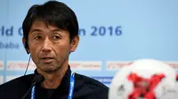Federasi Sepak Bola Thailand (FAT) resmi menunjuk Masatada Ishii sebagai pelatih anyar Timnas Thailand, Rabu (22/11/2023). (AFP/Toru Yamanaka)