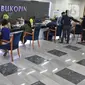 Suasana pelayanan nasabah di kantor pusat Bank Bukopin, Jakarta, Selasa (1/7/2020). Penggunaan dana seluruhnya untuk modal kerja dalam rangka meningkatkan pertumbuhan kredit. (Liputan6.com/Herman Zakharia)