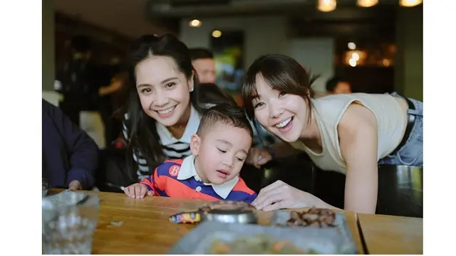 6 Potret Keluarga Raffi Ahmad Bareng Gading dan Gisel di Berlin, Seru Bareng Anak