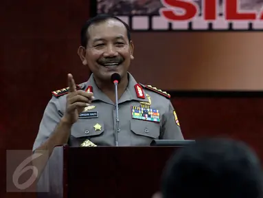 Kapolri Jenderal Pol Badrodin Haiti menghadiri Silaturahmi dengan Pimred Media di Mabes Polri, Jakarta, Kamis (5/11/2015). Silaturahmi membahas surat edaran ujaran kebencian (hate speech) dan pengamanan jelang Pilkada serentak. (Liputan6.com/JohanTallo)