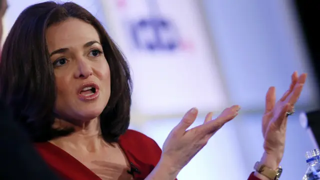 Facebook Jadikan 700.000 Penggunanya Sebagai `Kelinci Percobaan`