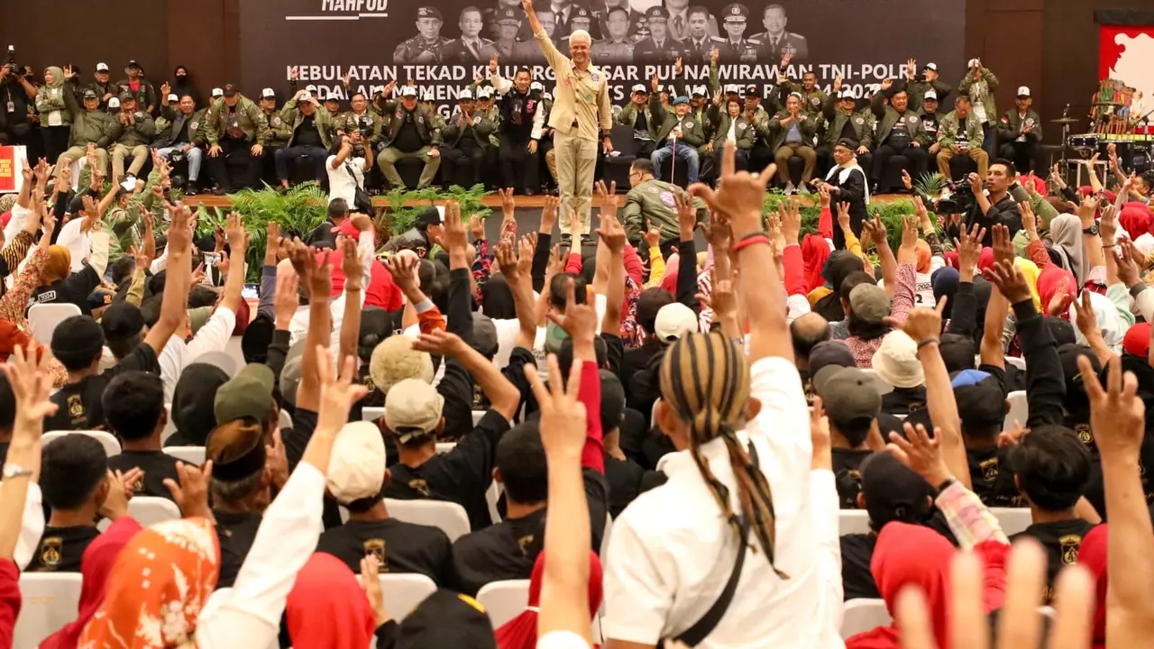 Capres nomor urut tiga Ganjar Pranowo di Colomadu, Karanganyar, Jawa Tengah, Rabu (7/2/2024). (Liputan6.com/Delvira Hutabarat)