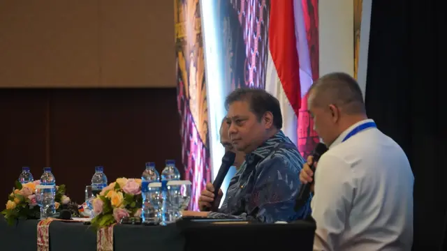 Menteri Koordinator Bidang Perekonomian Airlangga Hartarto dalam Rakernas Asosiasi Pemerintah Kabupaten Seluruh Indonesia (APKASI) di Nusantara Hall II ICE Bumi Serpong Damai, Kamis (20/7/2023). (Dok Kemenko Perekonomian)