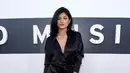 “Anak Kylie nanti pun sepertinya akan menjadi yang paling modis yang pernah kamu lihat,” tutur sumber. (AFP/Larry Busacca)