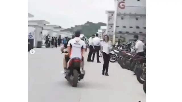 6 Potret Terkini Marc Marquez Usai Kecelakaan, Tangan Kanan Diperban