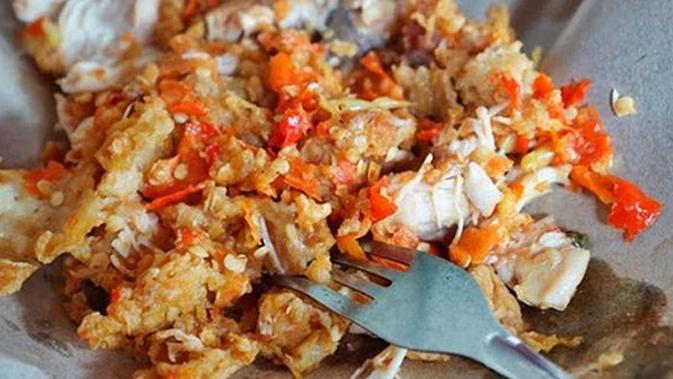  Resep  Ayam Geprak Sambal  Bawang  Pedasnya Nampol 