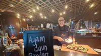 Selama Ramadhan, restoran di hotel bintang lima, JHL Solitaire Gading Serpong, Kabupaten Tangerang, Banten diubah menjadi Kampung Betawi. (Liputan6.com/Pramita Tristiawati)