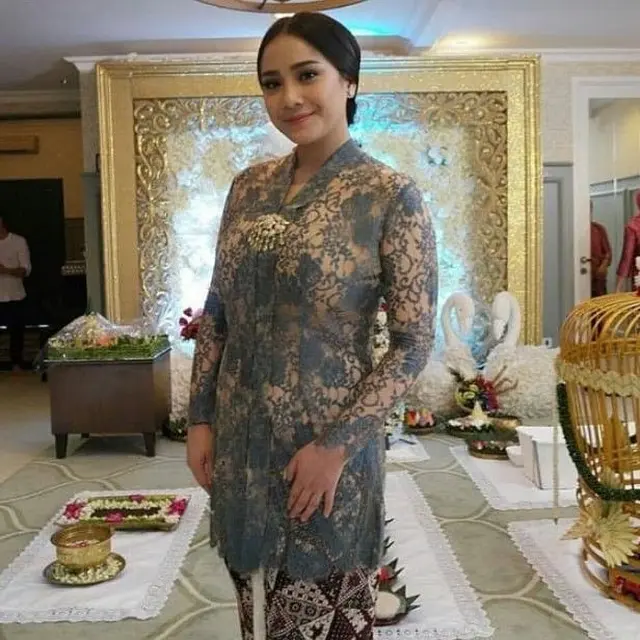 8 Padu Padan Kebaya Kartini Dari Dian Sastrowardoyo, Raline Shah, dan Wulan Guritno, Tampilkan Pesona Khas Perempuan Indonesia