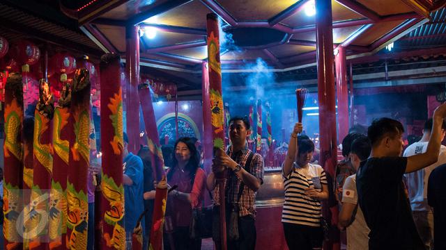 20170127- Kondisi Klenteng di Petak Sembilan Glodok Saat Malam Imlek-Jakarta- Gempur M Surya