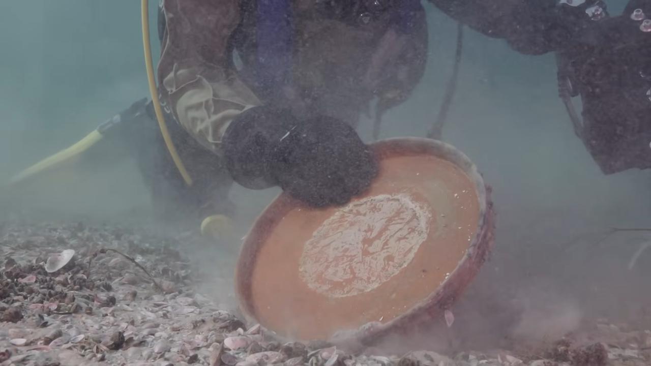 Lake Neuchâtel Becomes Topic After 2,000-Year-Old Ancient Roman Cargo Discovered