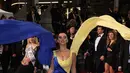 Seorang influencer asal Ukraina, Ilona Chernobai membuat heboh publik di red carpet Cannes Film Festival pada [21/5]. [Foto: IG/ilonachernobai].