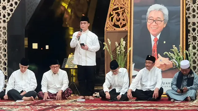 Politikus PDI Perjuangan Ahmad Basarah mengatakan atas nama keluarga besar Ketua Umum PDI Perjuangan Megawati Soekarnoputri dan keluarga besar Ibu Yayuk Sukmonohadi,