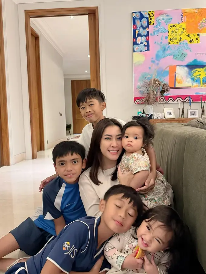 Potret Siti Ruby Aliya Mantu Presiden ke-6 Susilo Bambang Yudhoyono Abadikan Momen Tanggal Kabisat