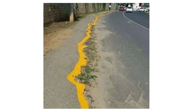 6 Marka Jalan Bentuk Tak Beraturan Ini Nyeleneh Banget, Kocak