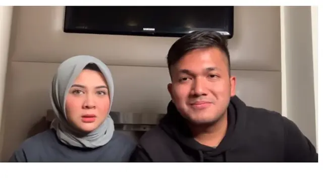 Mantap Berhijab Usai Dilamar, Ini 6 Potret Terbaru Kesha Ratuliu yang Makin Anggun