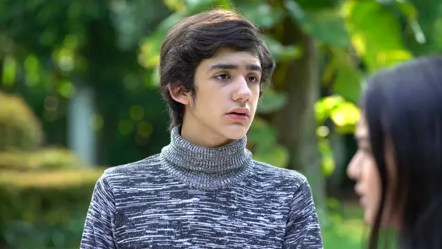 Mahluk Manis Dalam Bis