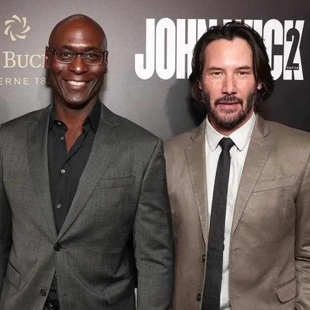 Keanu Reeves dan Lance Reddick.