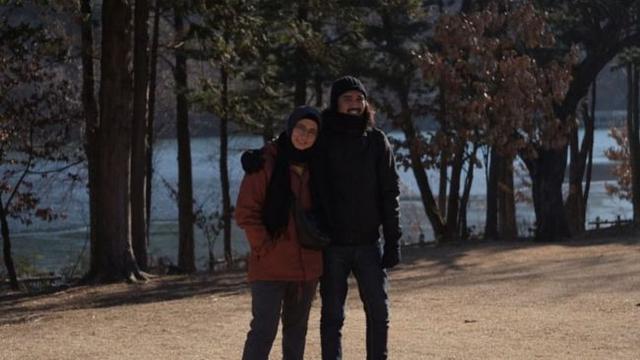 Potret harmonis Duta Sheila on 7 dan sang istri. (credit:instagram.com/pakduta)