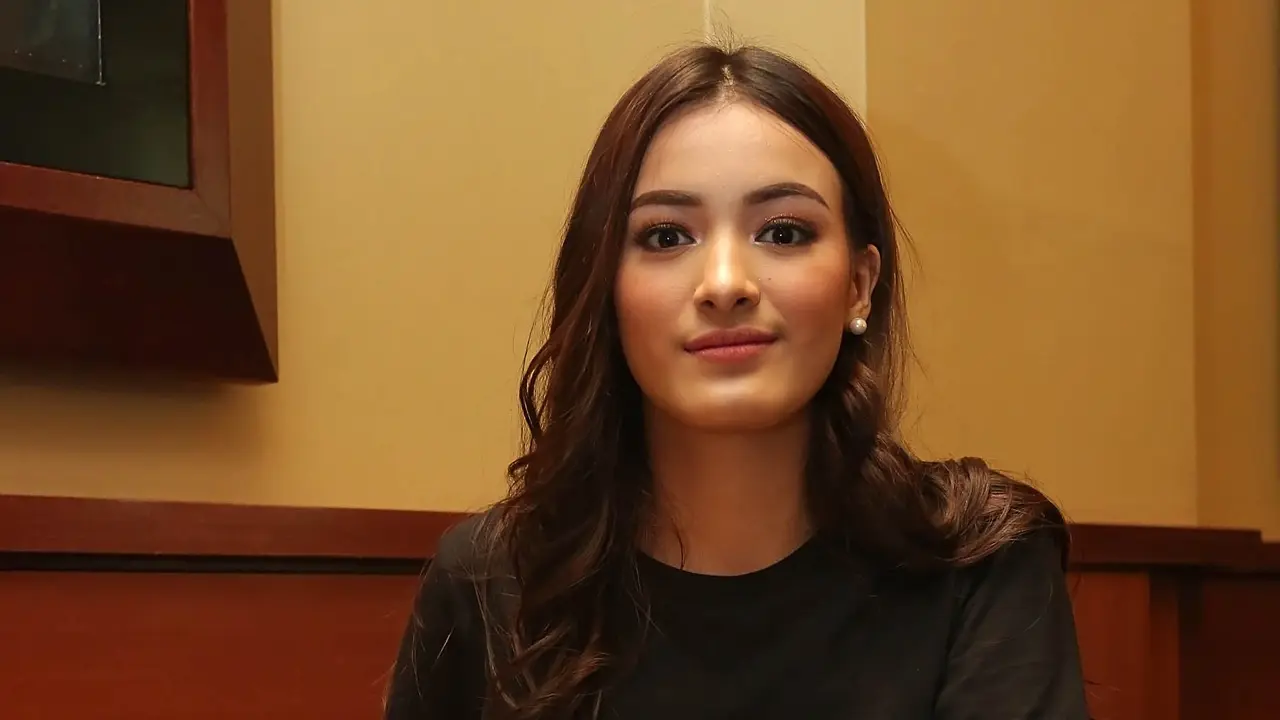 [Bintang] Mawar Eva De Jongh
