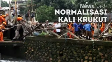 Pemerintah Provinsi DKI Jakarta telah memulai penertiban bantaran Kali Krukut di wilayah Kemang dan Petogogan, Jakarta Selatan. 