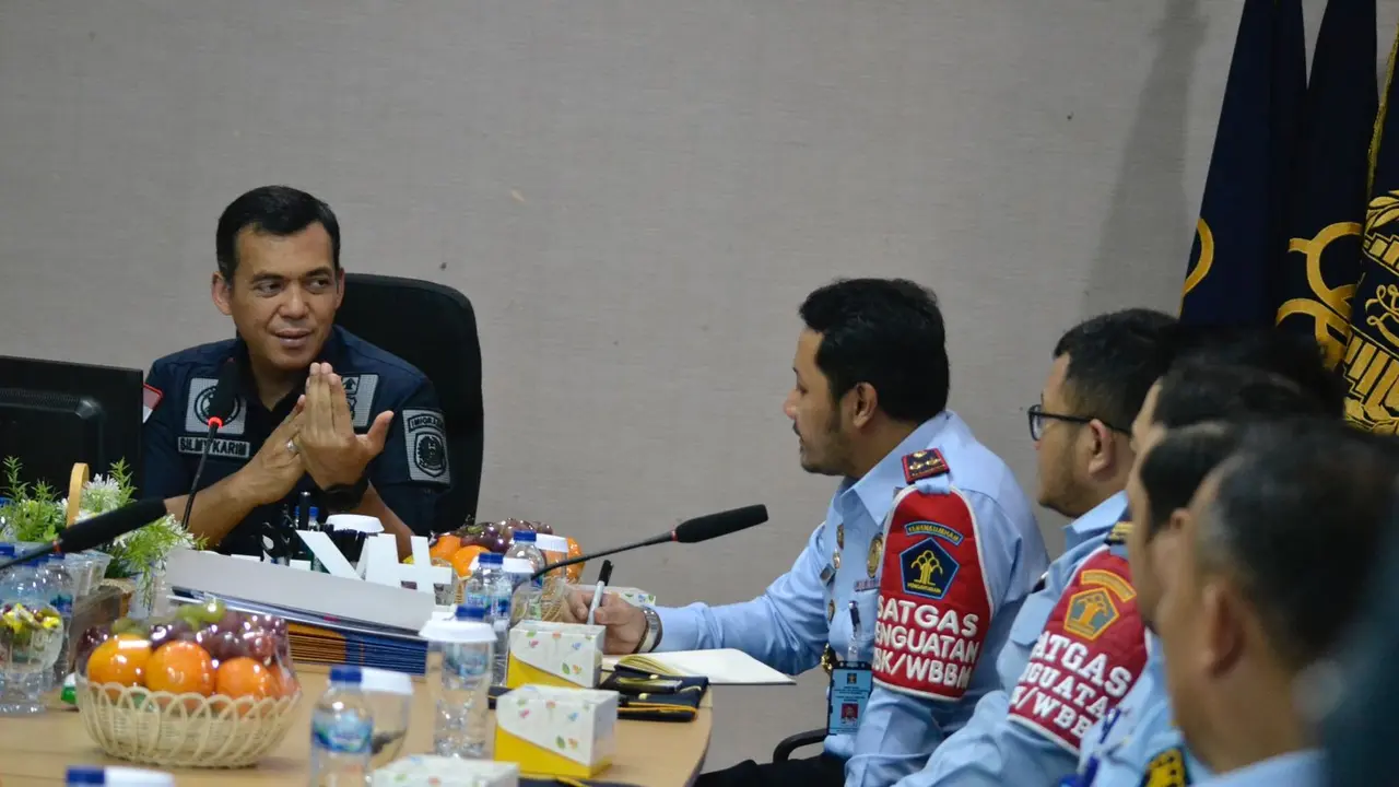 Direktur Jenderal Imigrasi, Silmy Karim, meninjau peningkatan fasilitas pada Kantor Imigrasi Kelas I Non TPI Tangerang, Kamis (27/03/2023)