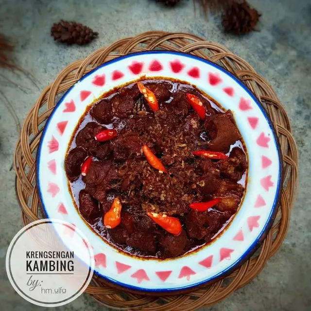 Sepiring krengsengan kambing pedas