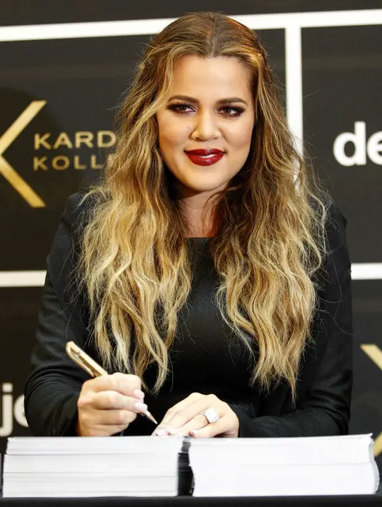 Staf produksi Keeping Up with the Kardashians memutuskan untuk menyewa keamanan ekstra untuk menjaga Khloe. (Bintang/EPA)