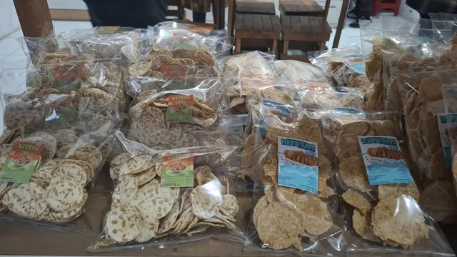 Produk UMKM yang dijual di UKM Center, Banyuwangi, Jawa Timur. (Foto: Liputan6.com/Agustina Melani)