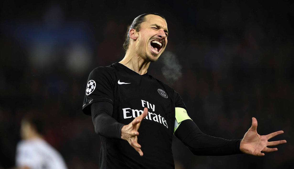 Pemain Paris Saint-Germain, Zlatan Ibrahimovic memiliki kekayaan bersih £ 57 juta, Dia mengikat kontrak dengan PSG hingga 2016 senilai £ 12.4 juta/tahun, Ibrahimovic juga  mengikat kontrak dengan beberapa merek terkenal seperti NIKE. (AFP/Franck Fife)