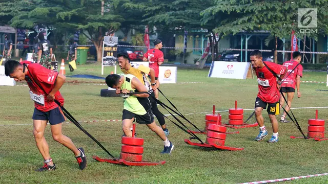 Semangat Peserta Lewati Berbagai Rintangan Komando Warriors