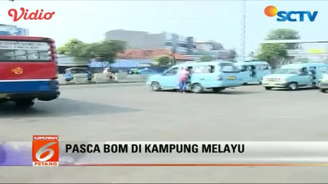 Angkutan umum sudah kembali masuk areal terminal yang sempat menjadi sasaran aksi teror bom bunuh diri, Rabu malam, 24 Mei 2017.