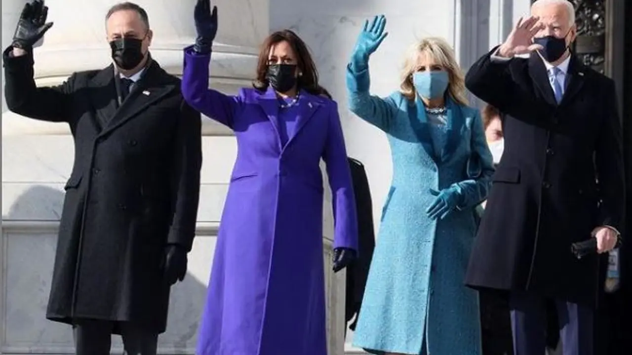 Tampilan Klasik dan Penuh Makna Joe Biden-Kamala Harris di Pelantikan Presiden AS