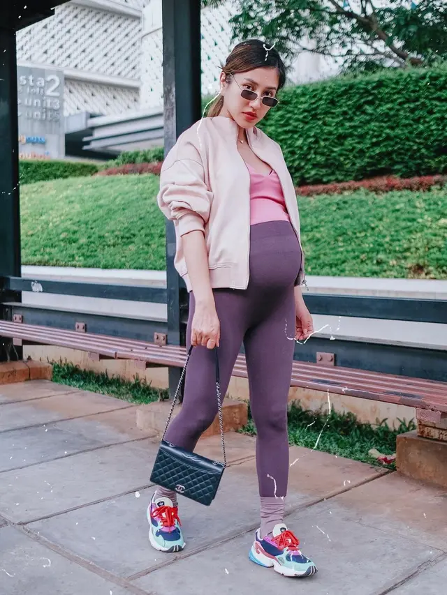 5 Gaya Sporty Louise Anastasya saat Hamil Besar, Bisa Jadi Inspirasi