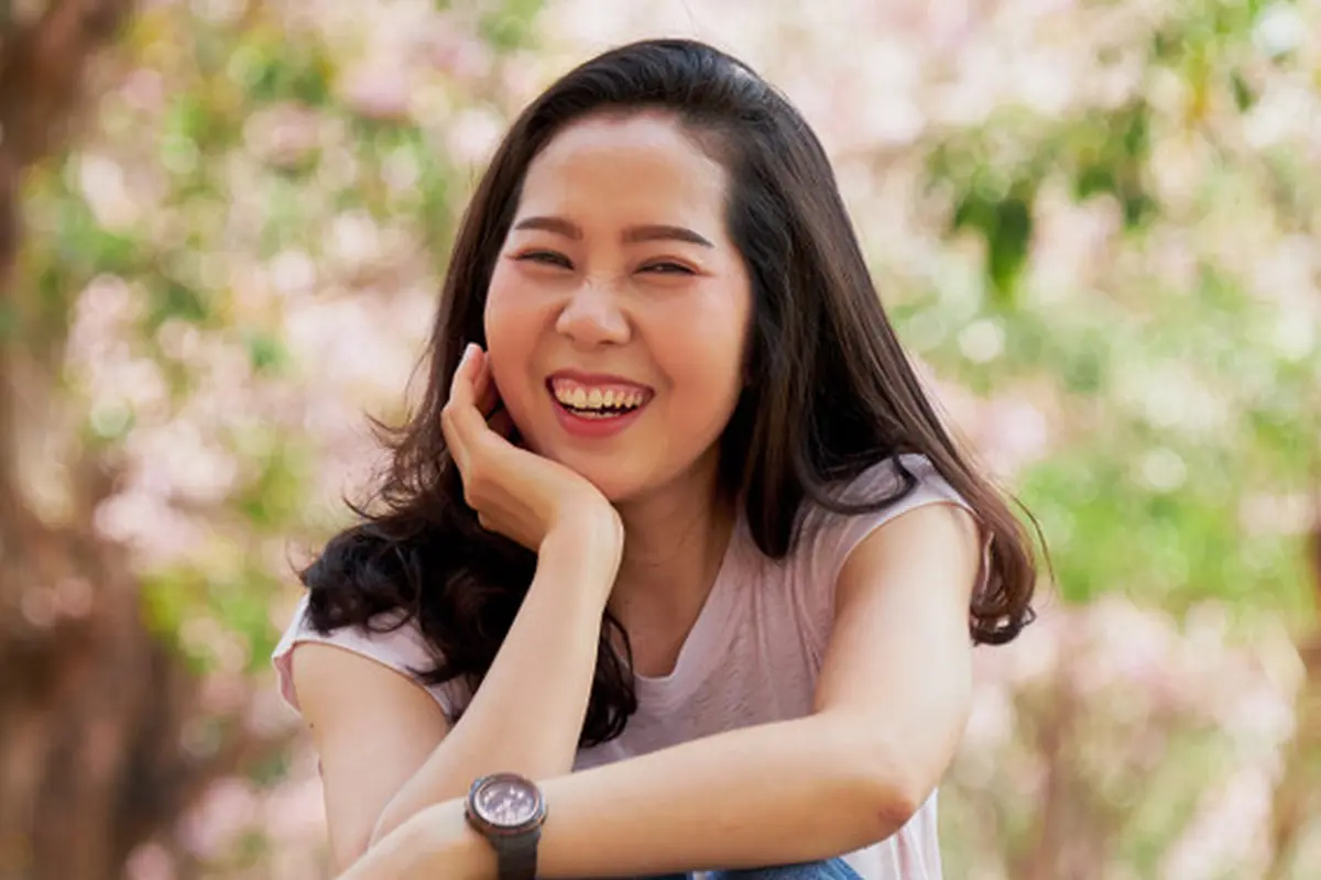 cantik santai kalem baik hati