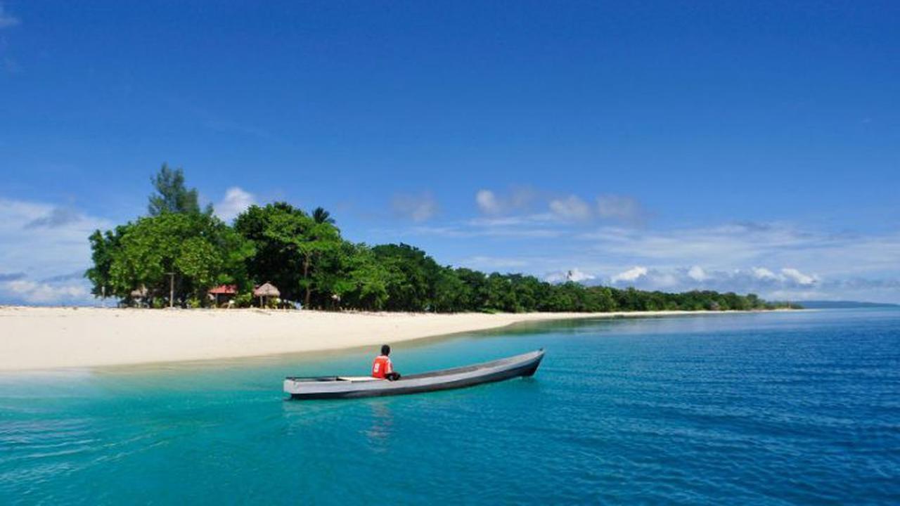 Pulau Morotai, Maluku Utara