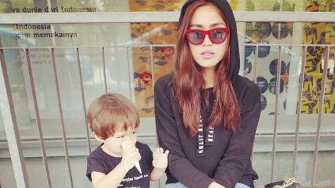 [Bintang] El anak Jessica Iskandar