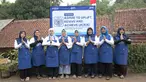 Sejumlah perempuan yang tergabung dalam Kelompok Wanita Tani (KWT) Bina Tani Mysari Pala mengolah potensi pala di Kelurahan Muarasari, Kecamatan Bogor Selatan, menjadi berbagai produk bernilai tambah. Melalui kreativitas dan kerja sama, pala tak lagi hanya dijual dalam keadaan segar, tetapi dikembangkan menjadi sumber peluang ekonomi bagi keluarga dan masyarakat sekitar. (Adv/BRI)