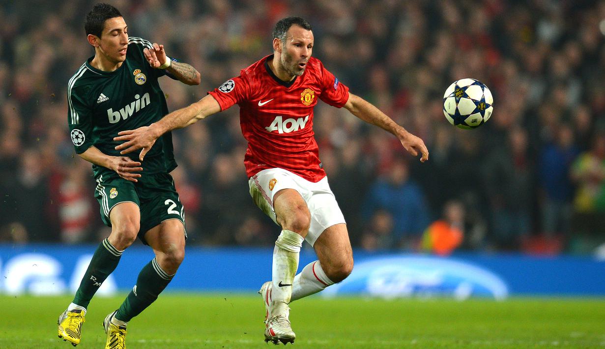 Giggs telah menciptakan 168 gol dari 963 penampilan di semua kompetisi bersama Manchester United. Ia juga tercatat menjadi pemain pertama yang mencetak 100 gol Liga Premier untuk Manchester United. (AFP/Aandrew Yates)