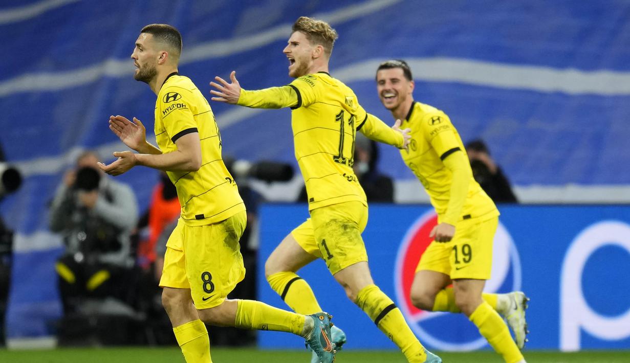 Pertandingan leg kedua di Santiago Bernabeu berlangsung sengit. Chelsea unggul tiga gol melalui Mason Mount, Antonio Rudiger, dan Timo Werner. (AP/Manu Fernandez)