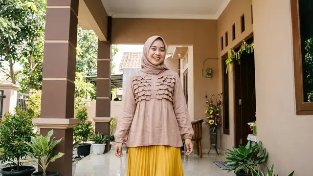 Blus Dipadu Rok Plisket
