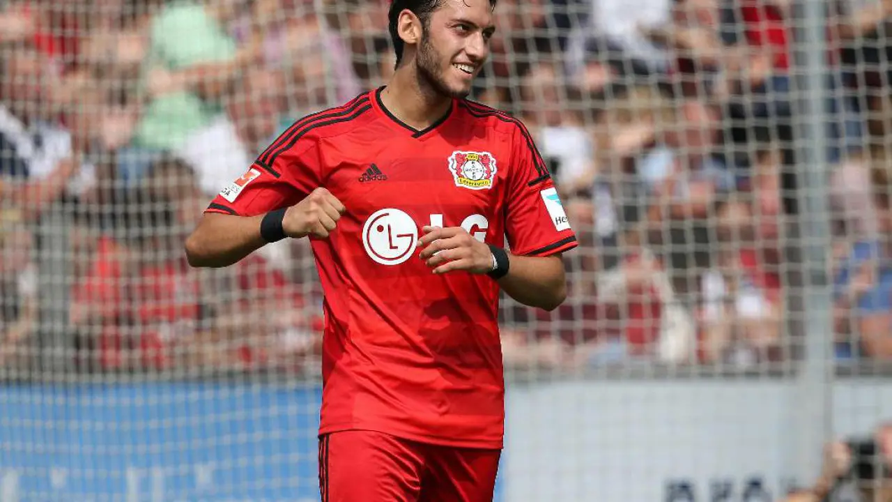 Hakan Calhanoglu