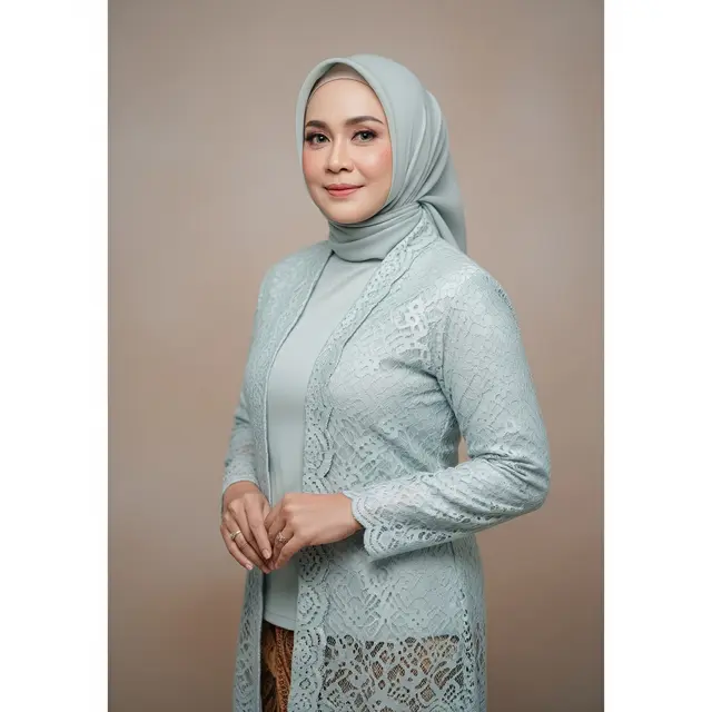 Rekomendasi Model Kebaya Ibu-ibu Hijab Terbaru 2025. Foto: Gemini