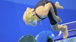 Perenang Suriah, Baean Jouma, tampil pada nomor 50m gaya bebas pada Olimpiade 2016. Atlet 22 tahun ini harus puas berada pada posisi ke 49 dengan catatan waktu 26.41 detik. (Reuters/Dominic Ebenbichler)