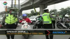 Pengendara yang tidak memiliki STNK dan SIM kendaraannya langsung ditahan petugas.